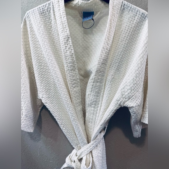 Bernard Company Spa Robe Waffle Cotton Based White Beauty One Size Luxury - Picture 3 of 9